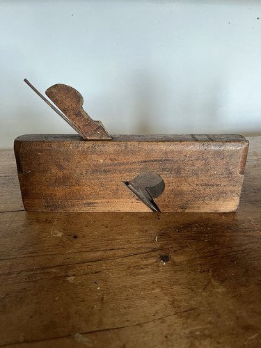 Handheld wooden rebate plane - wooden,