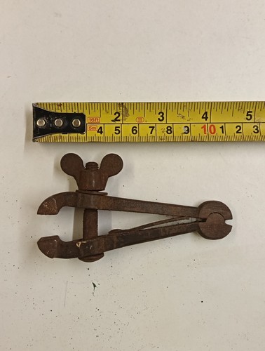 Antique hand vice - antique,